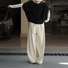 Load image into Gallery viewer, Sleeveless Crew Neck Loose Sweater
