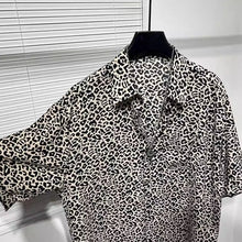 Load image into Gallery viewer, Leopard Print Wrinkle-free Loose-fitting Shirt
