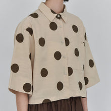 Load image into Gallery viewer, Women's Polka Dot Pleated Retro Collared Short Shirt
