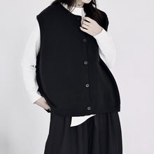 Load image into Gallery viewer, Crew Neck Knitted Loose Sleeveless Vest

