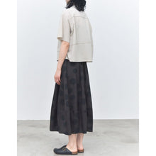 Load image into Gallery viewer, Women's Japanese Minimalist Zigzag Stitch Short Sleeve Shirt
