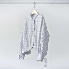 Load image into Gallery viewer, Curved Hem Checkered Textured Shirt

