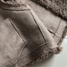 Load image into Gallery viewer, Sleeveless Faux Lamb Wool Vest
