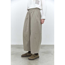 Load image into Gallery viewer, Women's Retro Loose Thin Casual Pants
