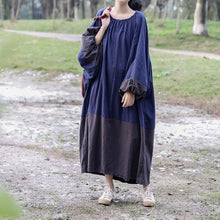 Load image into Gallery viewer, Loose Pleated Lantern Sleeve Color-block Dress
