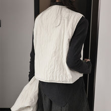 Load image into Gallery viewer, Loose-fitting Crew Neck Vest
