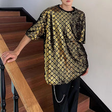 Load image into Gallery viewer, Diamond-patterned Sequined Stage T-shirt
