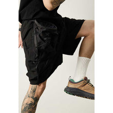 Load image into Gallery viewer, Large Pockets Loose-fitting Casual Shorts

