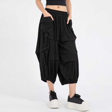 Load image into Gallery viewer, Women's Pleated Loose Casual Capri Pants
