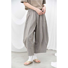 Load image into Gallery viewer, Women’s Plaid Anti-wrinkle Curved Trousers
