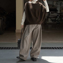 Load image into Gallery viewer, Sleeveless Crew Neck Loose Sweater
