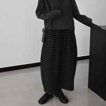 Load image into Gallery viewer, Striped Wide-leg Loose Fleece-lined Thick Knit Cropped Pants
