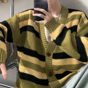 Retro Contrast Striped V-neck Drop Sleeve Sweater