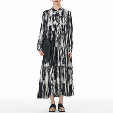 Load image into Gallery viewer, Loose Bohemian Striped Cake Dress
