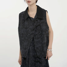 Load image into Gallery viewer, Concealed Button Lapel Vest
