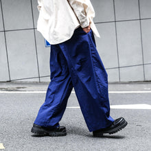 Load image into Gallery viewer, Retro Quick-drying Pleated Outdoor Trousers
