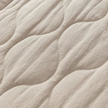 Load image into Gallery viewer, Japanese Zen Cross-collar Quilted Vest

