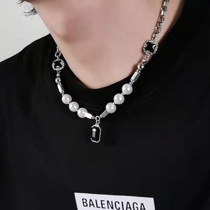 Black Pendant Beads Titanium Necklace