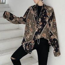 Load image into Gallery viewer, Vintage Long Sleeve Floral Shirt
