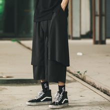 Load image into Gallery viewer, Black Loose Cropped Culottes
