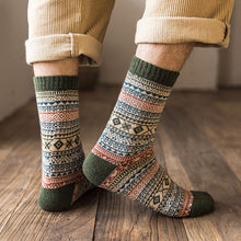 Load image into Gallery viewer, Men&#39;s Retro Ethnic Deodorant Cotton Socks
