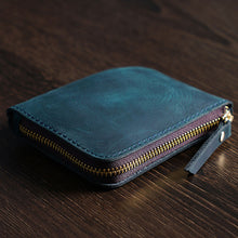 Load image into Gallery viewer, Retro Leather Small Coin Purse

