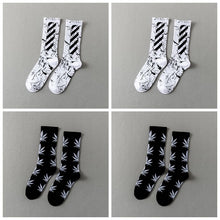 Load image into Gallery viewer, Street hip-hop Socks
