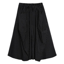 Load image into Gallery viewer, Black and White Striped Cropped Wide Leg Pants
