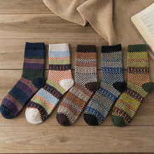 Load image into Gallery viewer, Men&#39;s Retro Ethnic Socks
