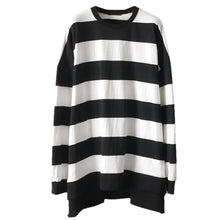 Load image into Gallery viewer, Loose Black and White Striped T-shirt
