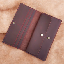 Load image into Gallery viewer, Retro Bifold Minimalist Leather Wallet

