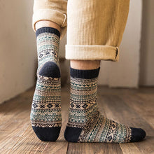 Load image into Gallery viewer, Men&#39;s Retro Ethnic Deodorant Cotton Socks
