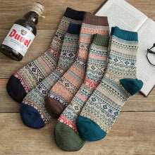 Load image into Gallery viewer, Men&#39;s Retro Ethnic Socks
