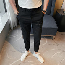 Load image into Gallery viewer, Striped Slim Fit Cropped Pants
