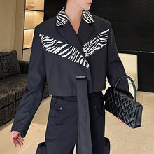 Load image into Gallery viewer, Zebra Print Cropped Blazer

