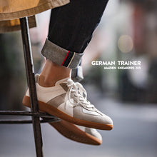Load image into Gallery viewer, Retro Sports Casua Indoor Training Shoes
