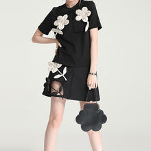 Load image into Gallery viewer, Patchwork Floral Short-sleeve T-shirt
