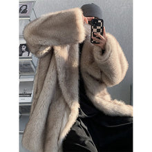 Load image into Gallery viewer, Gradient Thickened Mid Length Plush Coat
