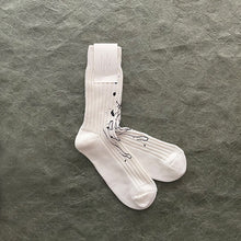 Load image into Gallery viewer, Splash Ink Thick Line Crew Socks
